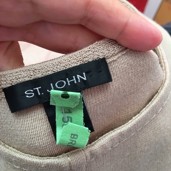 St. John Tan Sleeveless Knit Top Size Small - Picture 6 of 8